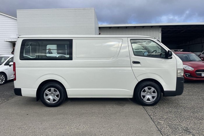 2010 Toyota Hiace