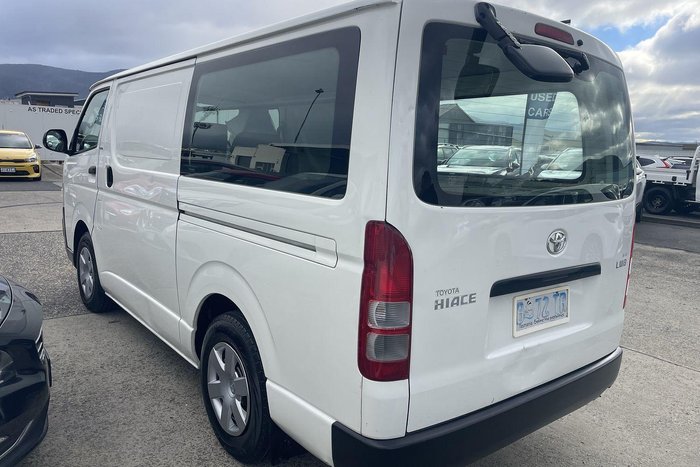 2010 Toyota Hiace