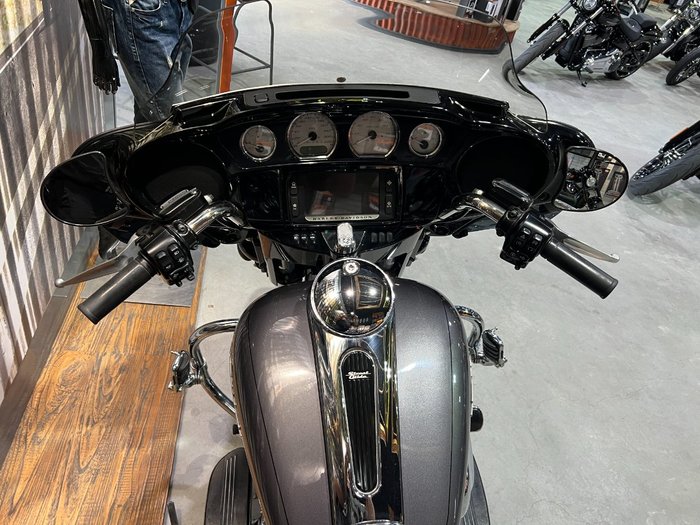 2015 HARLEY-DAVIDSON STREET GLIDE SPECIAL