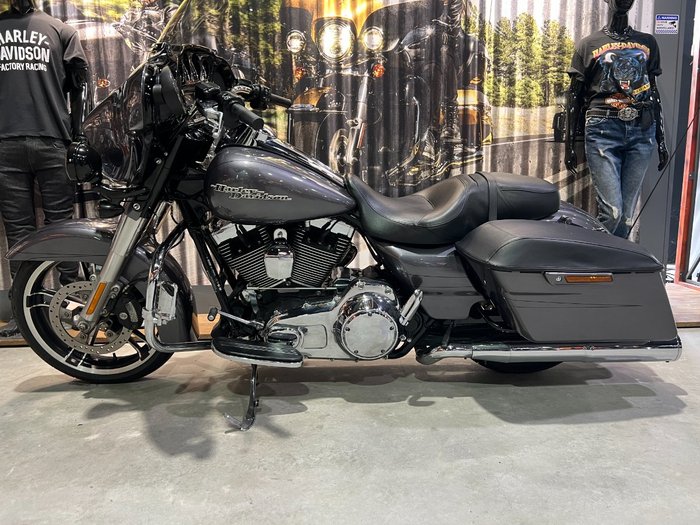 2015 HARLEY-DAVIDSON STREET GLIDE SPECIAL