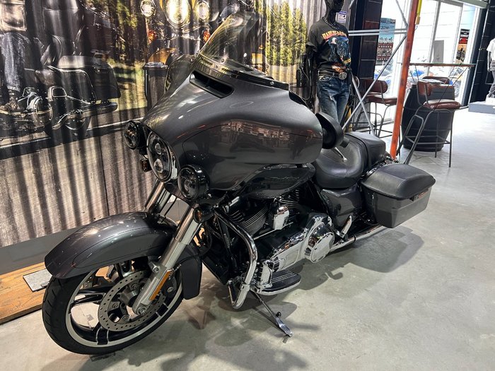 2015 HARLEY-DAVIDSON STREET GLIDE SPECIAL