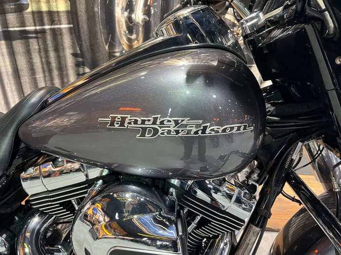 2015 HARLEY-DAVIDSON STREET GLIDE SPECIAL