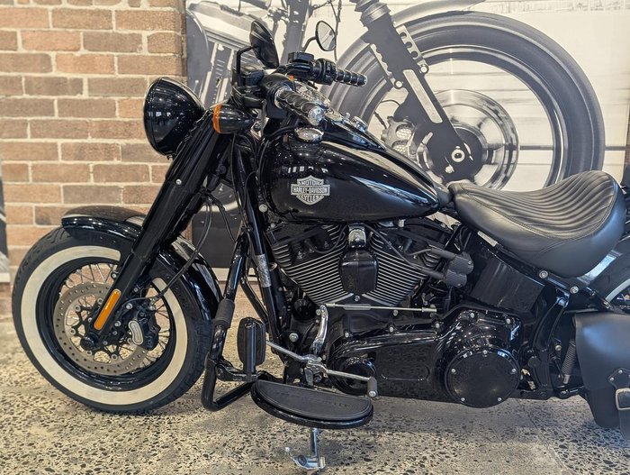 2016 Harley-Davidson Softail Slim S (FLSS) Softail Black