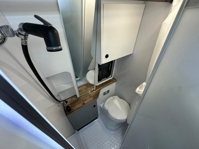 2026 Avida Diversion V7012 Lx