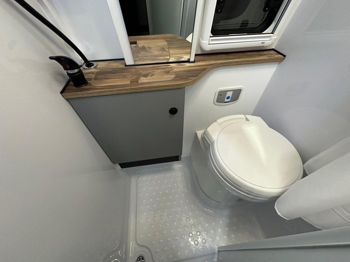 2026 Avida Diversion V7012 Lx