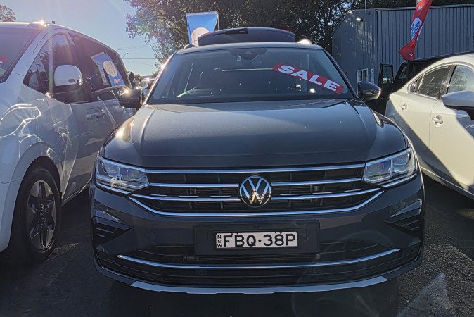 2023 VOLKSWAGEN TIGUAN
