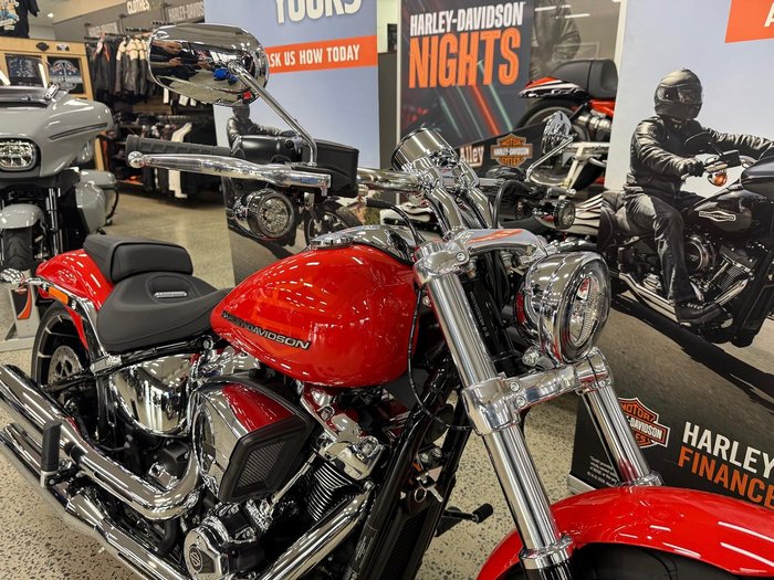 2026 Harley-Davidson Breakout 117 (FXBR) Softail Orange