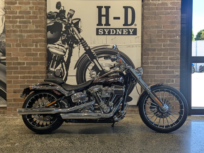 Harley-Davidson CVO Breakout (FXSBSE) CVO