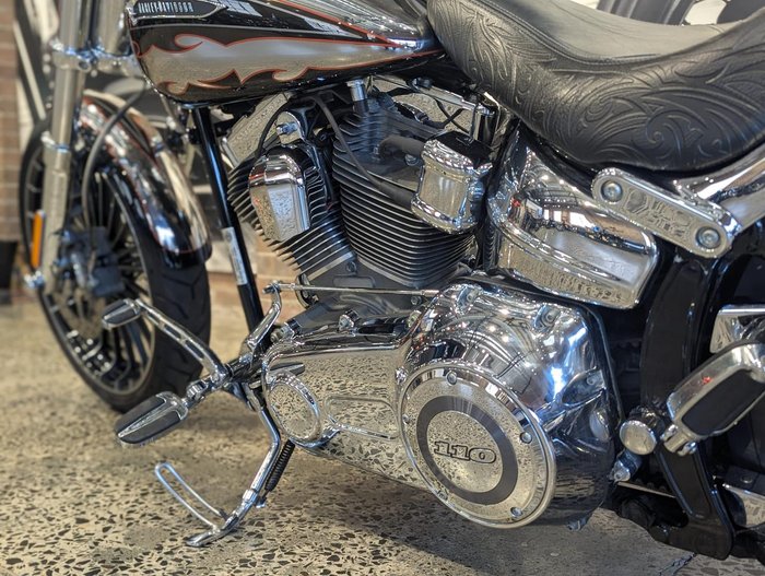 2014 Harley-Davidson CVO Breakout (FXSBSE) CVO Black