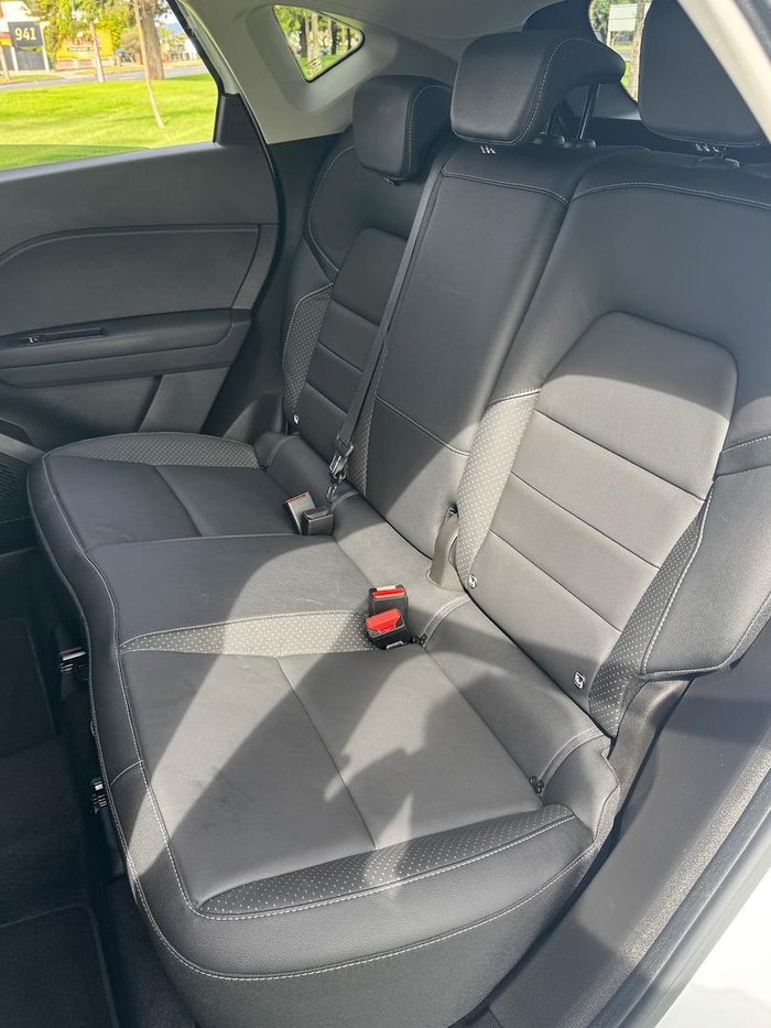 2021 Renault Captur Intens XJB Pearl White