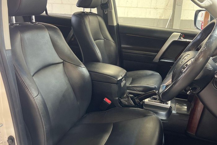 2017 Toyota Landcruiser Prado VX