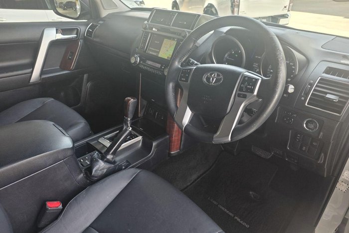 2017 Toyota Landcruiser Prado VX