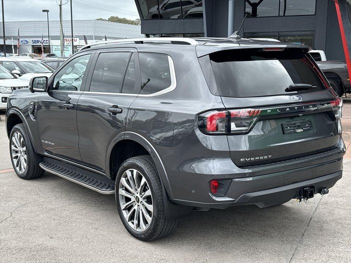 2024 Ford Everest Platinum