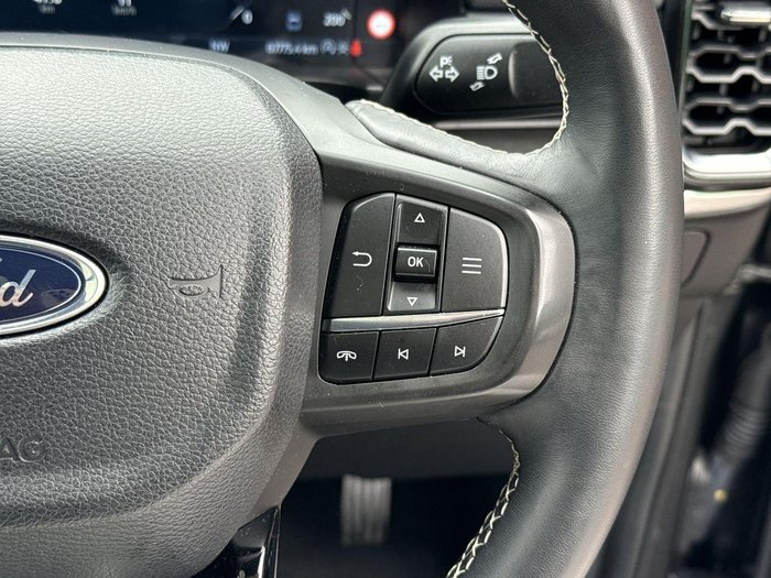 2024 Ford Everest Platinum