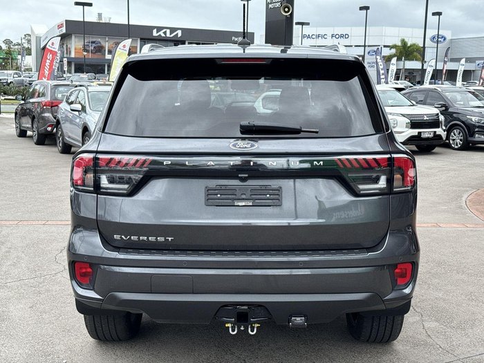 2024 Ford Everest Platinum
