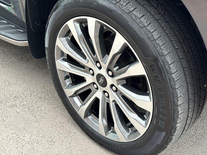 2024 Ford Everest Platinum