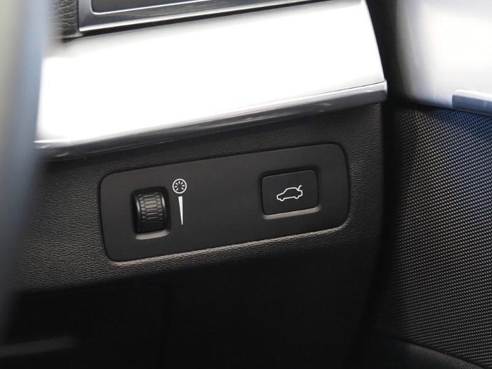 2019 Volvo XC90 T6 Momentum