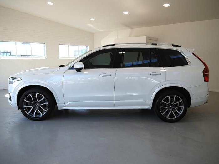 2019 Volvo XC90 T6 Momentum
