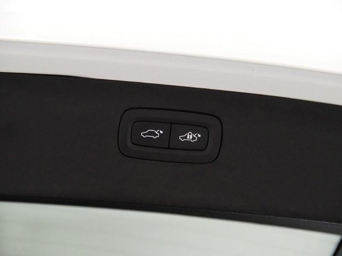 2019 Volvo XC90 T6 Momentum