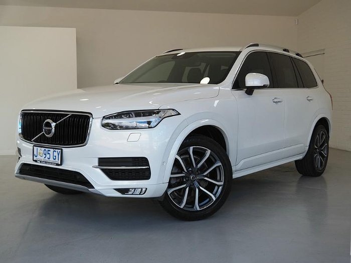 2019 Volvo XC90 T6 Momentum