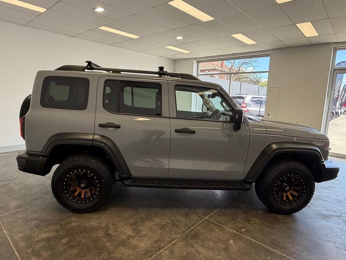 2024 GWM Tank 300 Lux