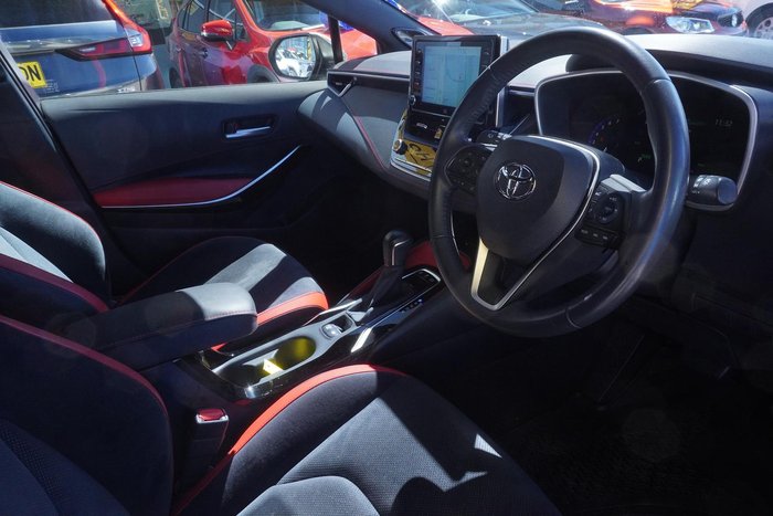 2020 Toyota Corolla ZR Hybrid