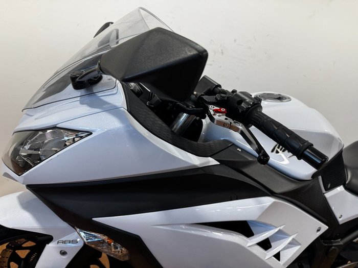 2014 Kawasaki NINJA 300 WHITE