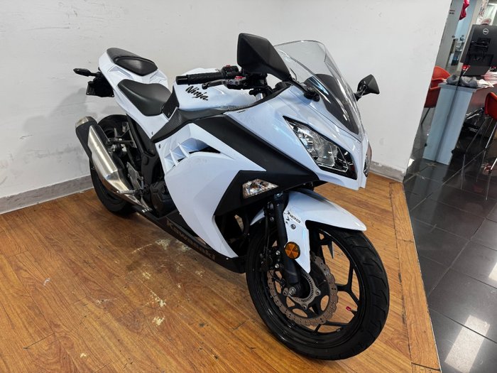 2014 Kawasaki NINJA 300 WHITE
