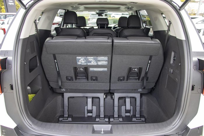 2025 Kia Carnival GT-Line HEV KA4 PE MY26 Snow White Pearl