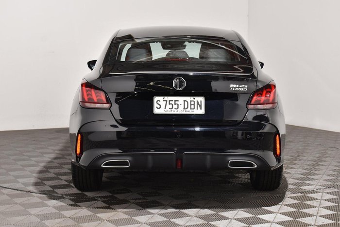 2024 MG MG5 Essence