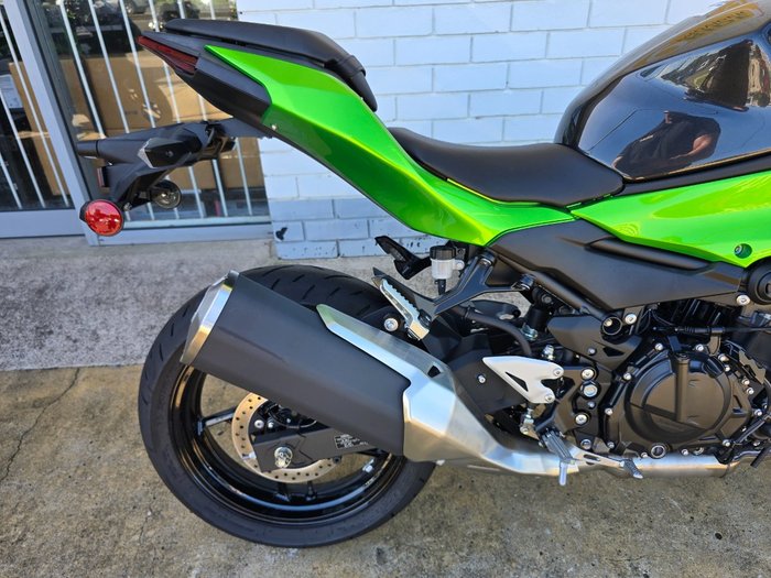 2026 Kawasaki Z500 Green