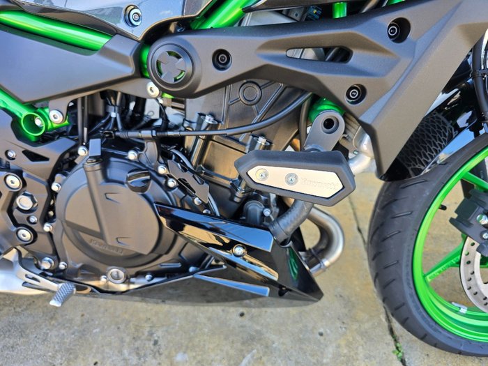 2026 Kawasaki ER500FTFAW Black