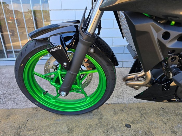 2026 Kawasaki ER500FTFAW Black