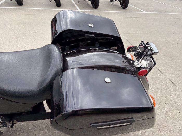 2009 VICTORY KINGPIN Grey