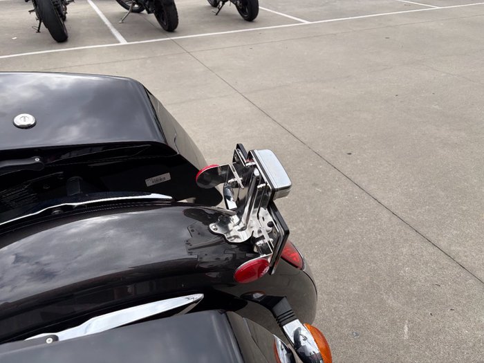 2009 VICTORY KINGPIN Grey