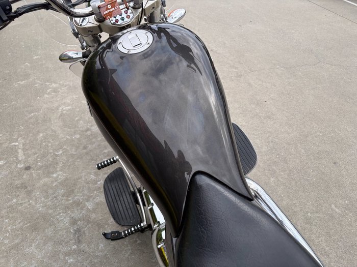 2009 VICTORY KINGPIN Grey