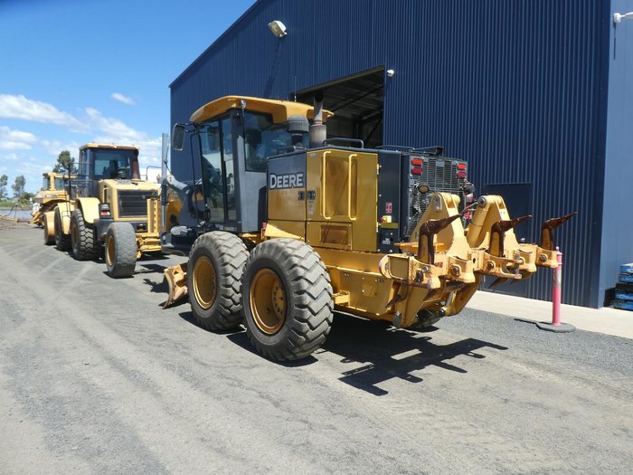 2011 John Deere 770GP