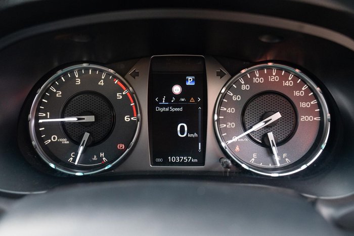 2021 Toyota Hilux SR