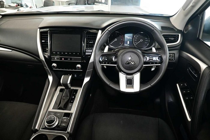 2025 Mitsubishi Pajero Sport GLS