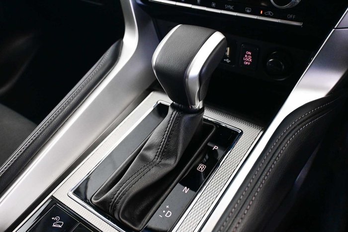 2025 Mitsubishi Pajero Sport GLS