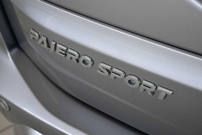 2025 Mitsubishi Pajero Sport GLS
