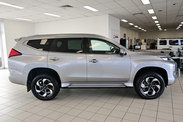 2025 Mitsubishi Pajero Sport GLS