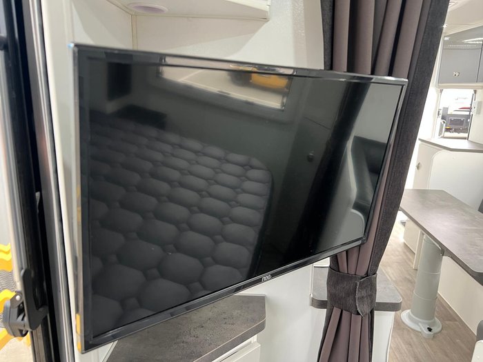 2020 Safari Caravans Legacy 22 Family Van