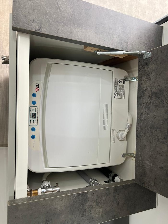 2020 Safari Caravans Legacy 22 Family Van