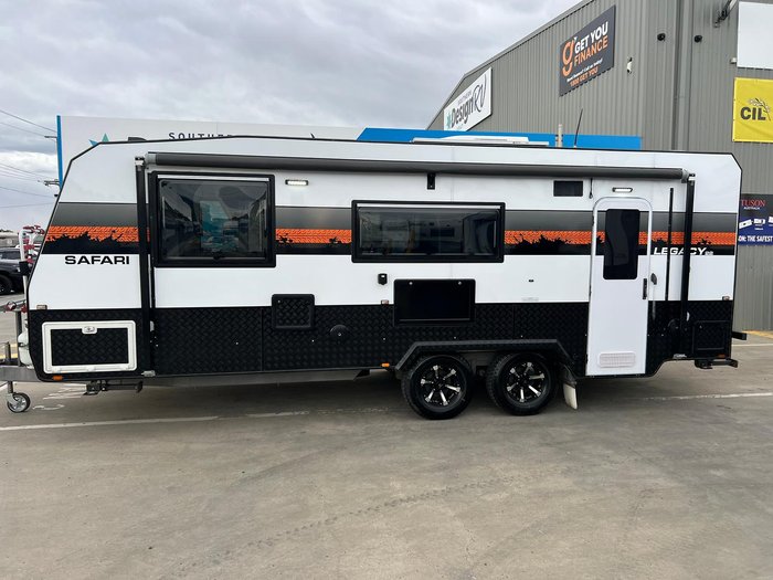 2020 Safari Caravans Legacy 22 Family Van