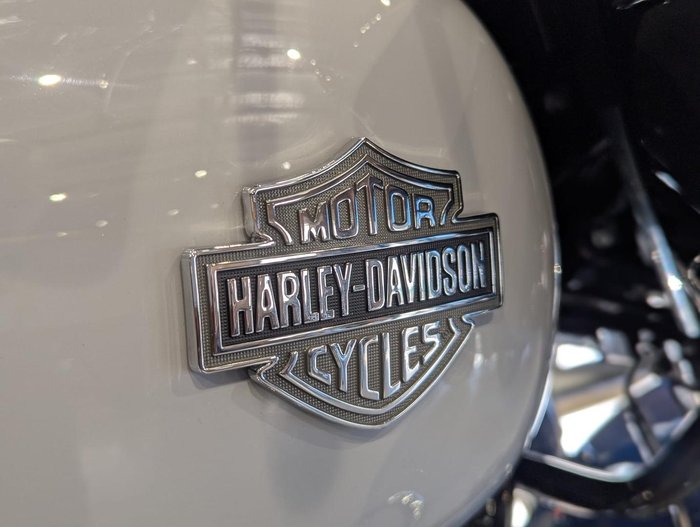 2023 Harley-Davidson Road Glide Special 114 (FLTRXS) Touring White