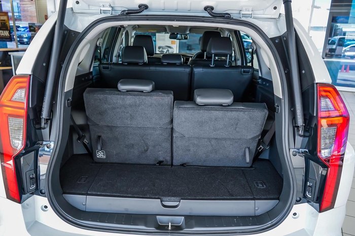 2024 Mitsubishi Pajero Sport GLS