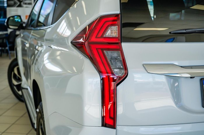 2024 Mitsubishi Pajero Sport GLS