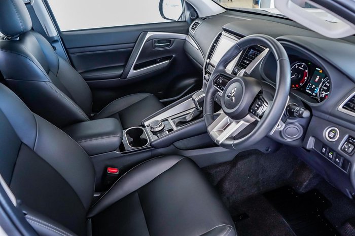 2024 Mitsubishi Pajero Sport GLS