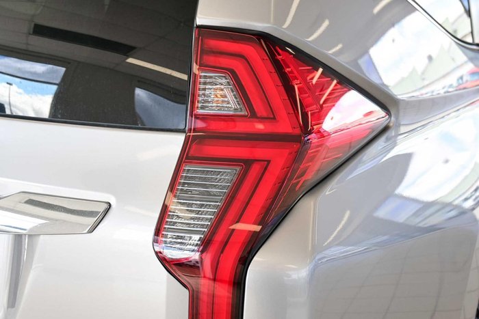 2024 Mitsubishi Pajero Sport GLS